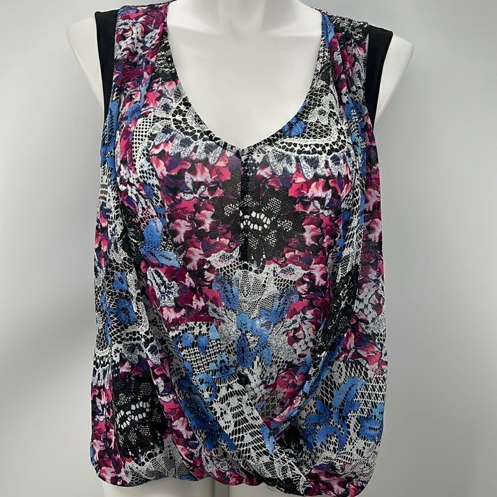 Nicole Miller lace print XL sleeveless faux wrap top